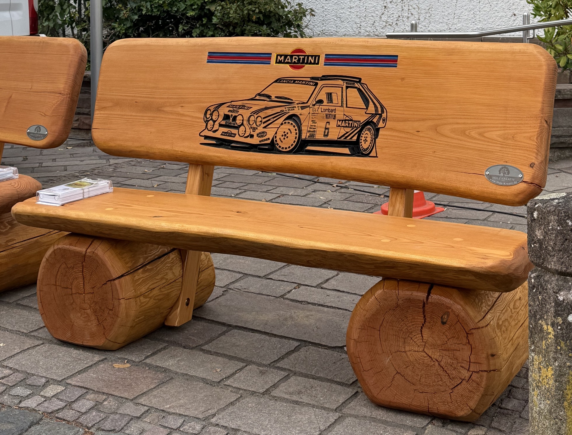 Unikat-Bank mit Fräsung des Lancia Delta S4